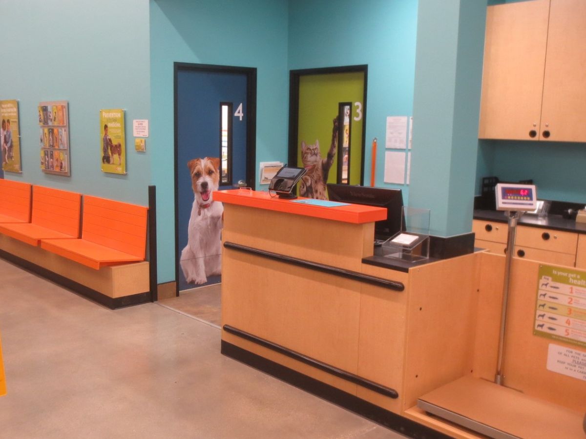 Lobby of Banfield Pet Hospital: Pompano