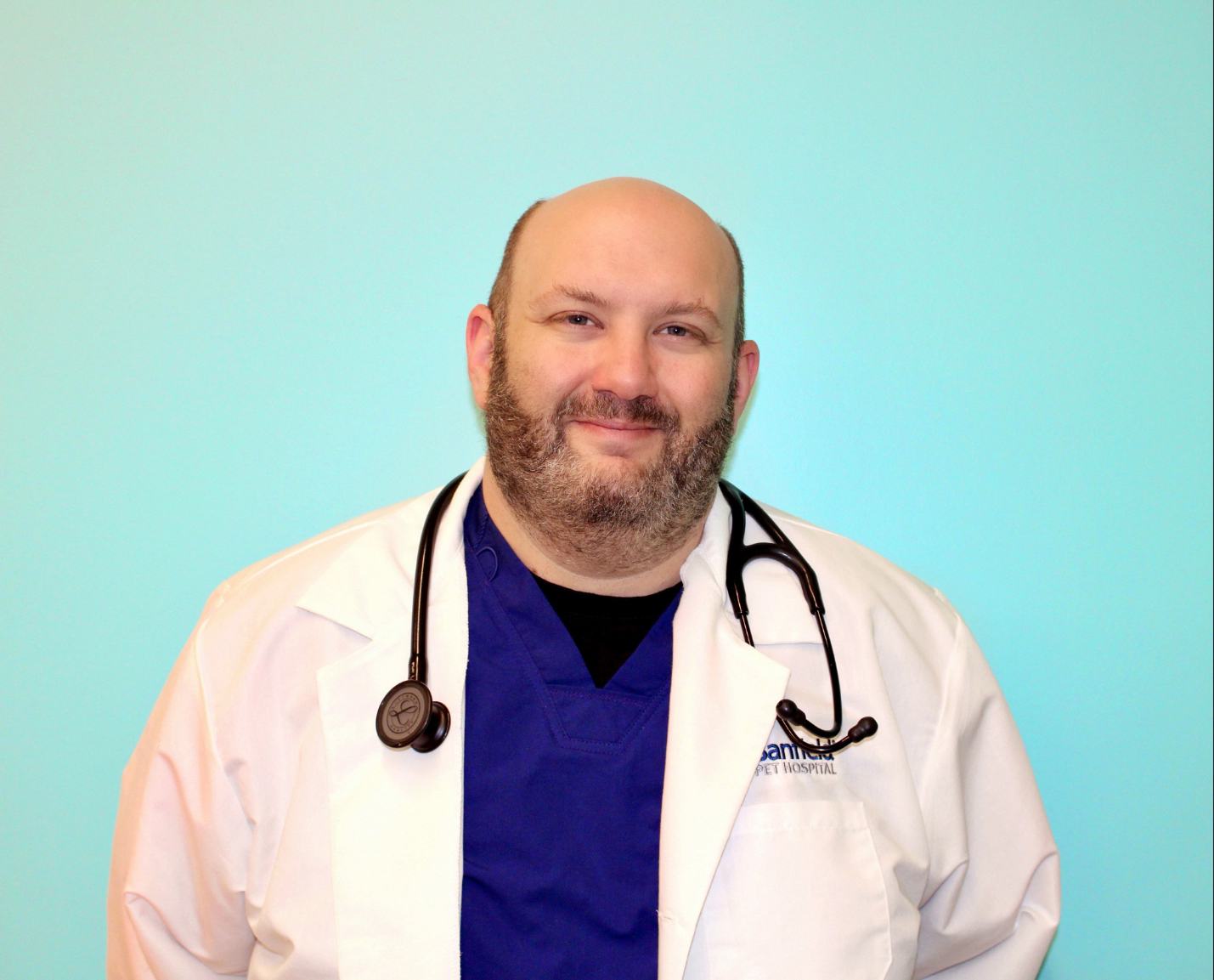 A male Banfield veterinarian
