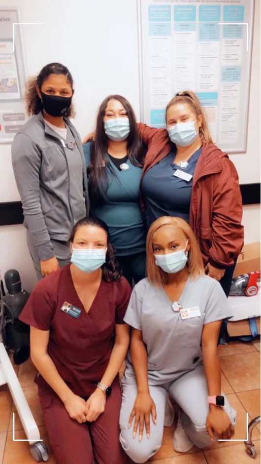 A group of Banfield Associates at the Banfield Pet Hospital