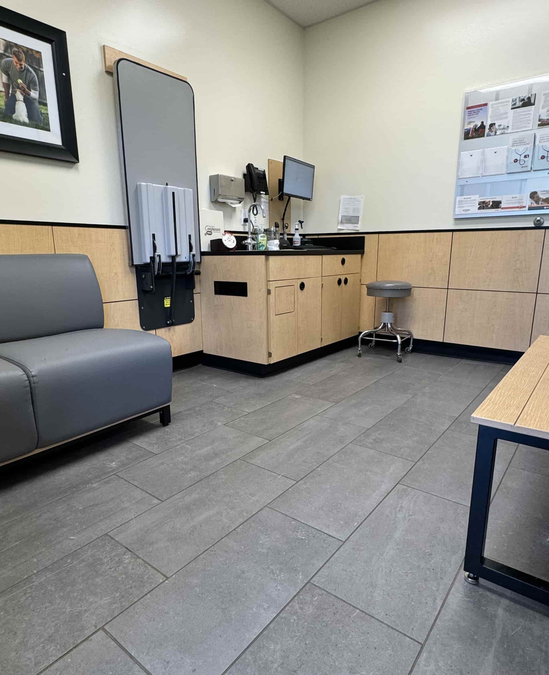 Front lobby of Banfield Pet Hospital - Troy